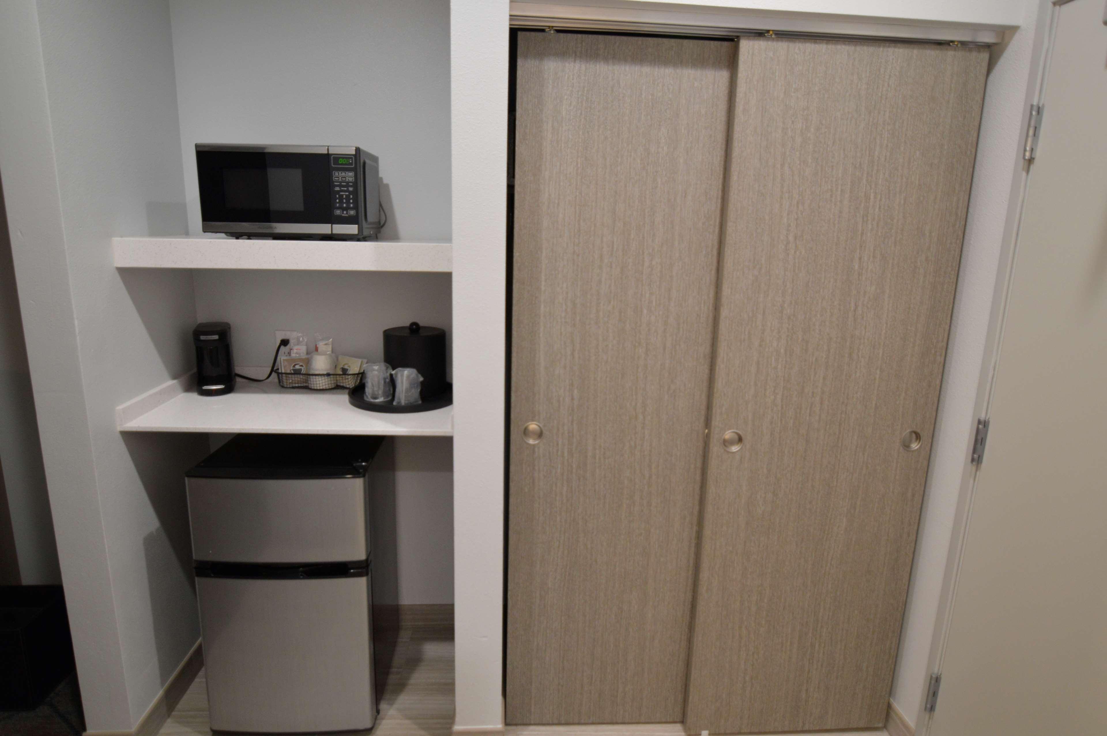 Best Western Plus Executive Residency Oklahoma City I-35 Eksteriør bilde