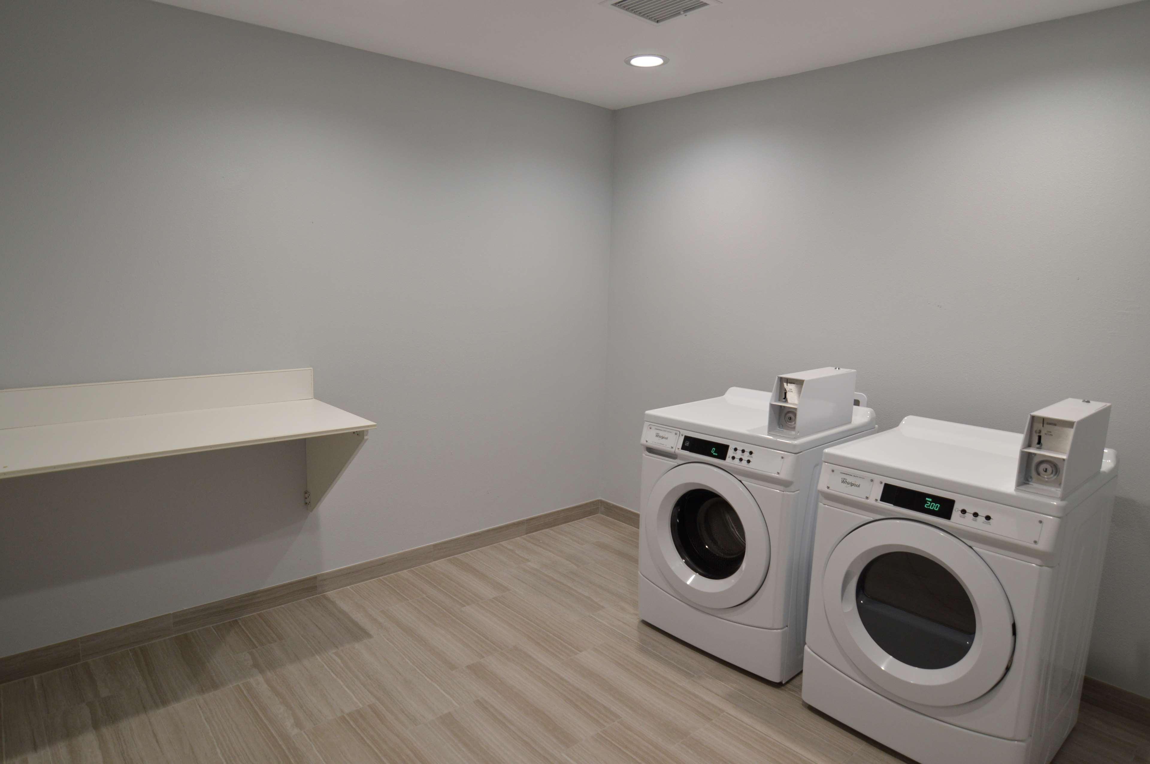 Best Western Plus Executive Residency Oklahoma City I-35 Eksteriør bilde